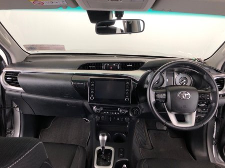 2024 Toyota Hilux - photo 8