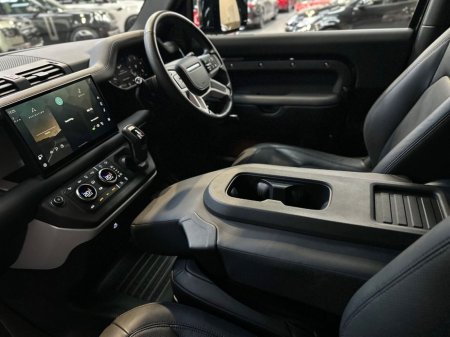 2025 Land Rover Defender - photo 16