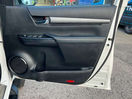 2021 Toyota Hilux - photo 12