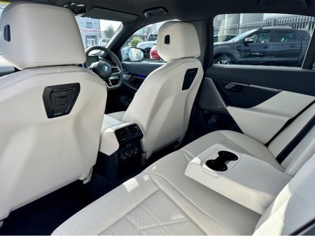 2025 BMW i5 - photo 20