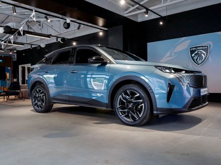 2025 Peugeot 3008 1.2 MHEV PureTech 136bhp eDCS6 Allure