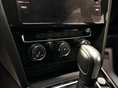 2022 Volkswagen Passat - photo 17