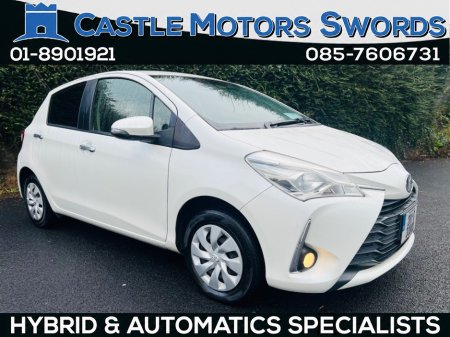 2020 Toyota Vitz - photo 2