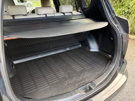 2017 Toyota RAV4 - photo 9