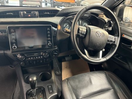 2023 Toyota Hilux - photo 8