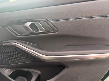 2024 BMW 3-Series - photo 16