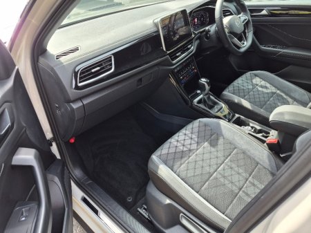 2023 Volkswagen T-Roc - photo 14
