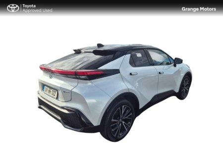 2024 Toyota C-HR - photo 2
