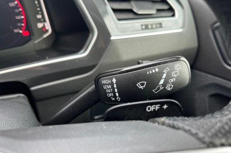 2020 Volkswagen Tiguan - photo 15