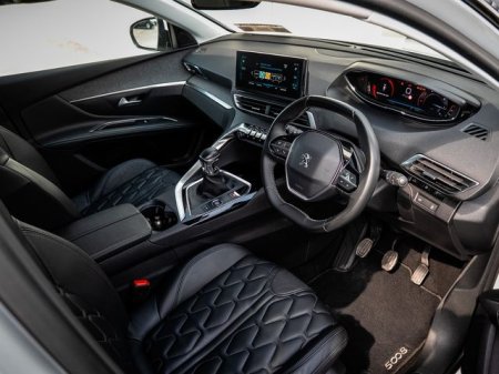 2021 Peugeot 5008 - photo 10