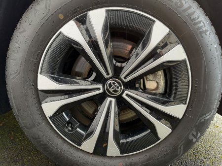 2025 Toyota bZ4X - photo 28