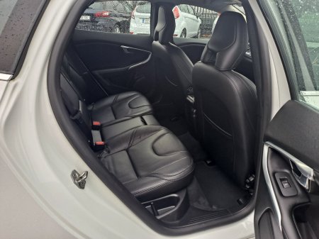 2018 Volvo V40 - photo 16