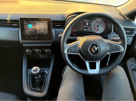 2022 Renault Clio - photo 23