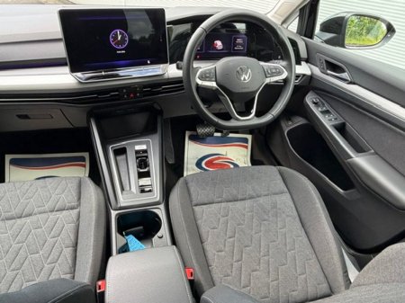 2025 Volkswagen Golf - photo 4