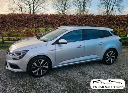 2020 Renault Megane - photo 2