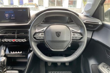 2025 Peugeot 208 - photo 12