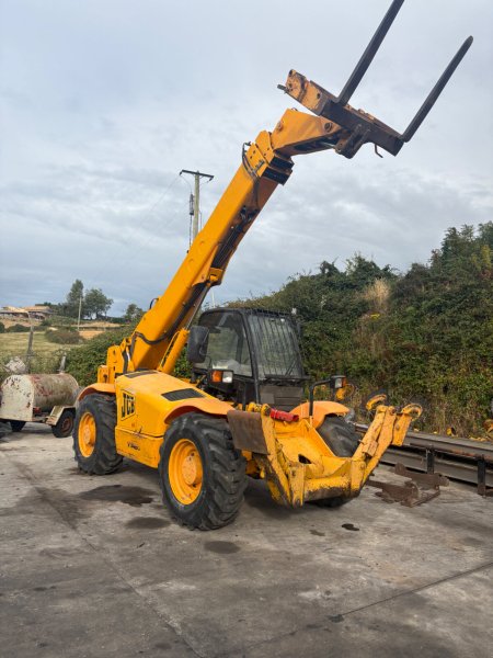 0 JCB  - photo 2