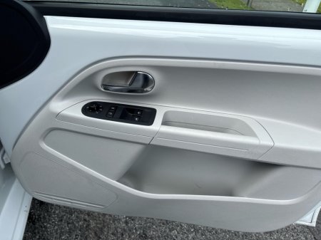 2017 Volkswagen up! - photo 11