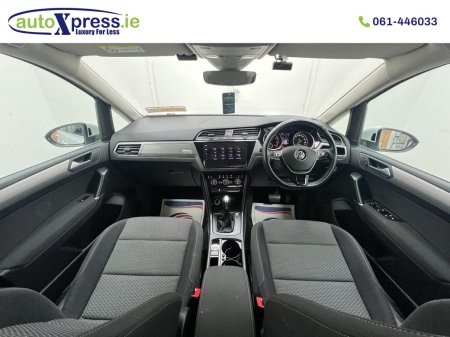 2020 Volkswagen Touran - photo 2