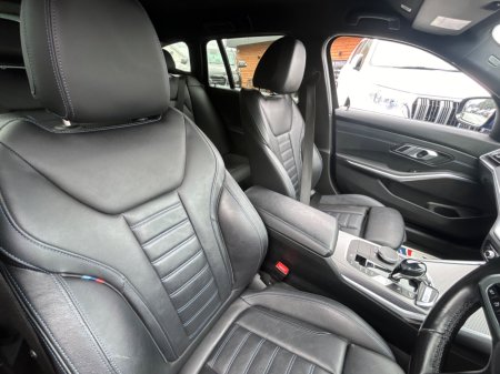 2021 BMW 3-Series - photo 25