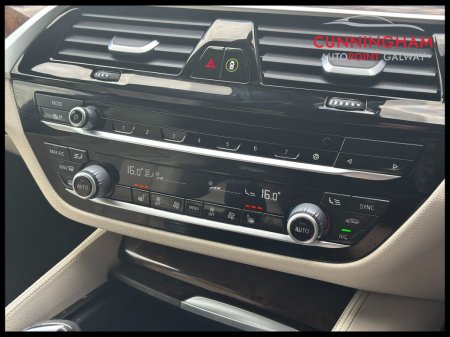 2020 BMW 5-Series - photo 25