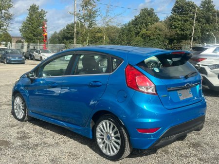 2015 Ford Fiesta - photo 4