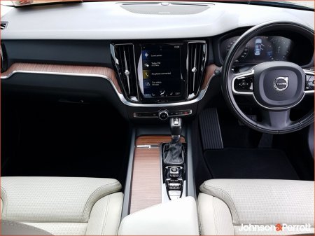 2021 Volvo S60 - photo 2