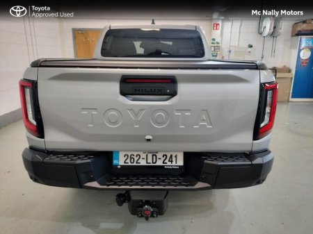 2026 Toyota Hilux - photo 4