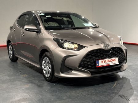2025 Toyota Yaris - photo 9