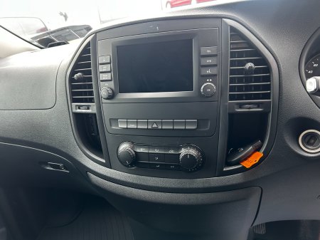 2025 Mercedes-Benz Vito - photo 7
