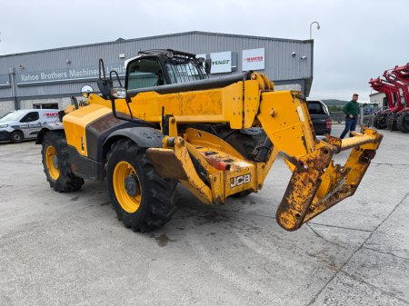 0 JCB 