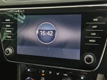 2018 Skoda Superb - photo 16