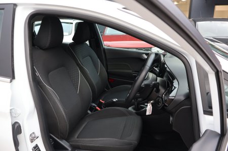 2018 Ford Fiesta - photo 12