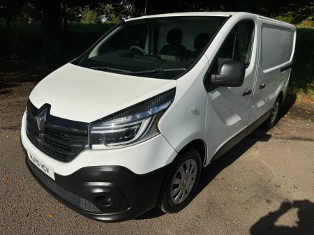 2020 Renault Trafic - photo 2