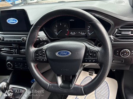 2019 Ford Focus - photo 12