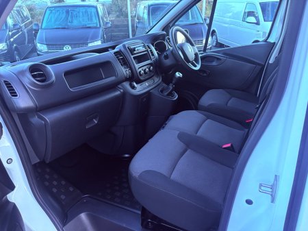 2021 Renault Trafic - photo 12