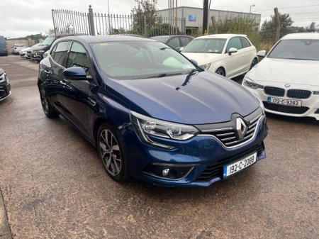 2019 Renault Megane - photo 2