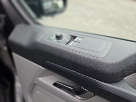 2025 Ford Transit Custom - photo 15