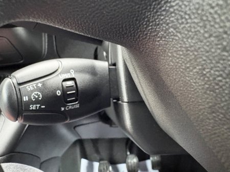 2020 Peugeot Partner - photo 14
