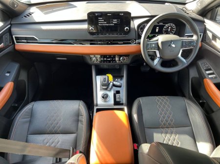 2022 Mitsubishi Outlander - photo 10