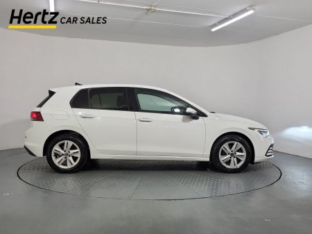 2023 Volkswagen Golf - photo 2