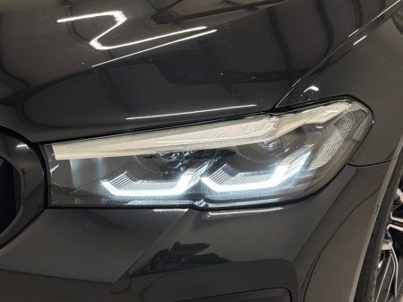 2022 BMW 5-Series - photo 21