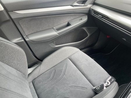2025 Volkswagen Golf - photo 13