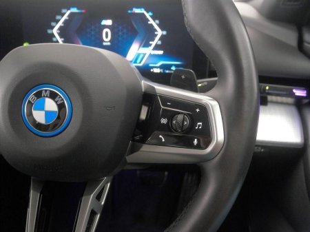 2024 BMW 5-Series - photo 18