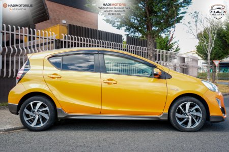 2015 Toyota Aqua - photo 3