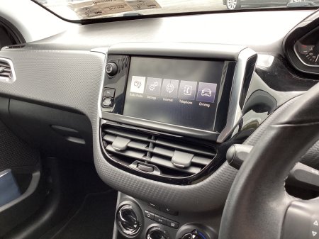 2017 Peugeot 208 - photo 17
