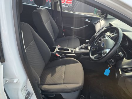 2014 Ford Focus - photo 8