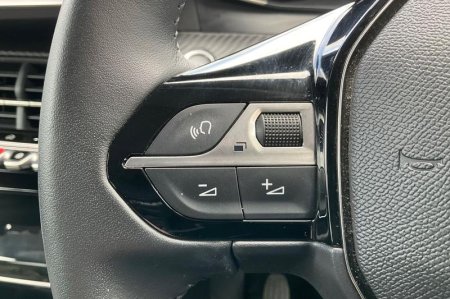 2025 Peugeot 208 - photo 30
