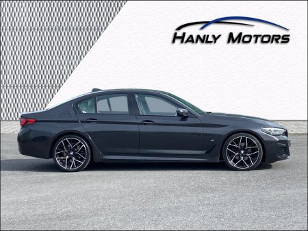 2021 BMW 5-Series - photo 10