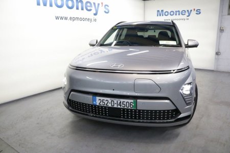2025 Hyundai KONA - photo 2